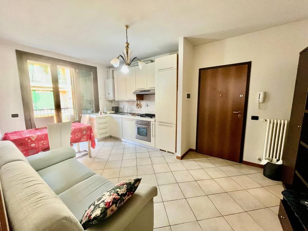 appartamento in vendita a Reggio nell'Emilia in zona Pratofontana