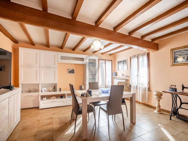 appartamento in vendita a Reggio nell'Emilia in zona San Bartolomeo