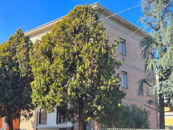 appartamento in vendita a Reggio nell'Emilia in zona Città Storica