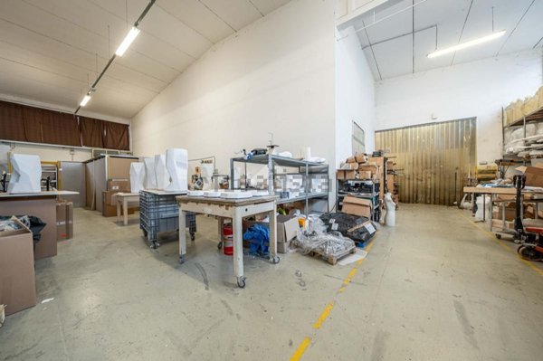 capannone in vendita a Reggio nell'Emilia in zona Mancasale