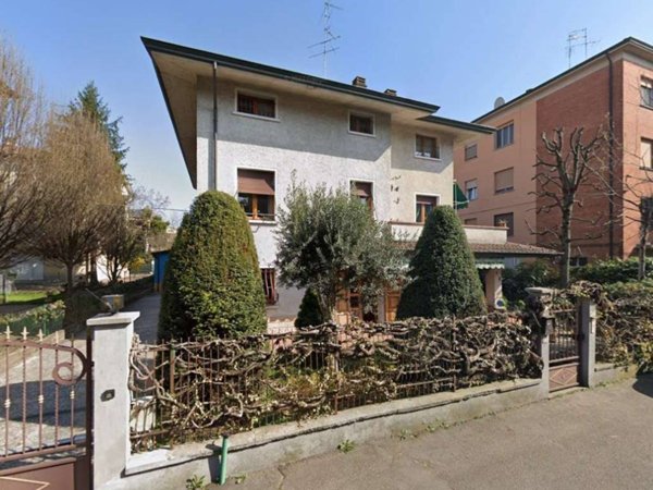 casa indipendente in vendita a Reggio nell'Emilia