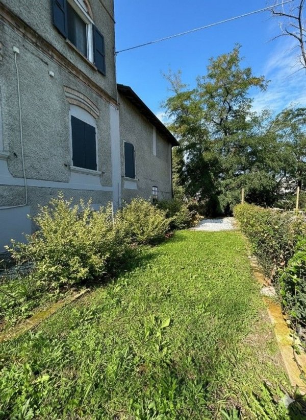 appartamento in vendita a Reggio nell'Emilia in zona Cadè / Gaida