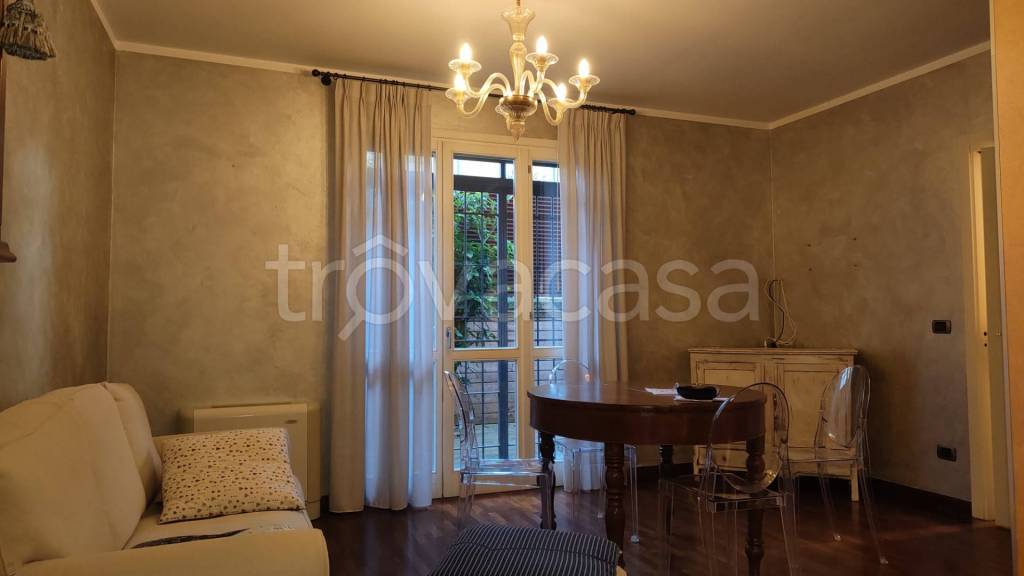 appartamento in vendita a Reggio nell'Emilia in zona Città Storica