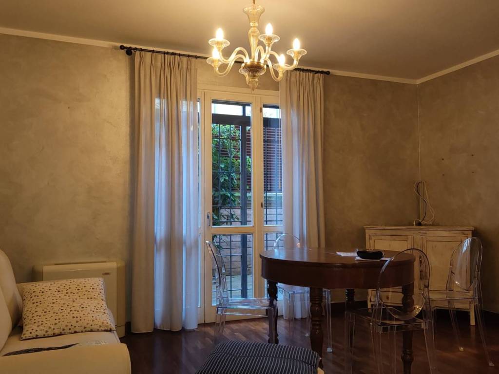 appartamento in vendita a Reggio nell'Emilia in zona Città Storica