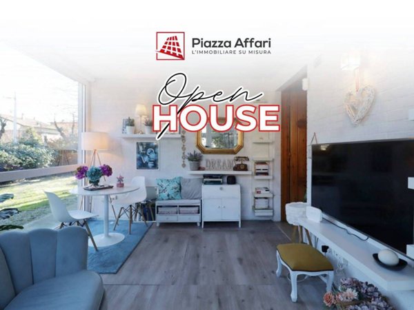 casa indipendente in vendita a Reggio nell'Emilia in zona Rivalta