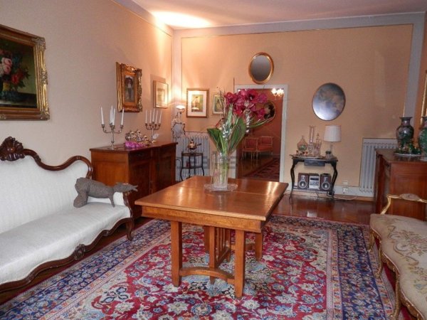 appartamento in vendita a Reggio nell'Emilia in zona Città Storica