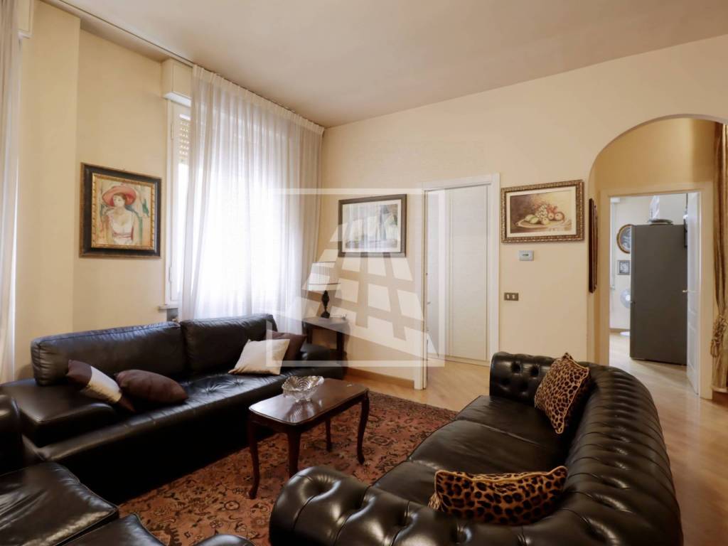 appartamento in vendita a Reggio nell'Emilia in zona Città Storica