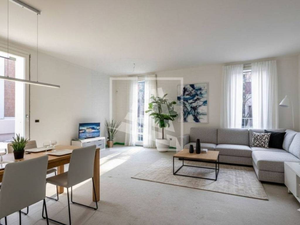 appartamento in vendita a Reggio nell'Emilia in zona Città Storica