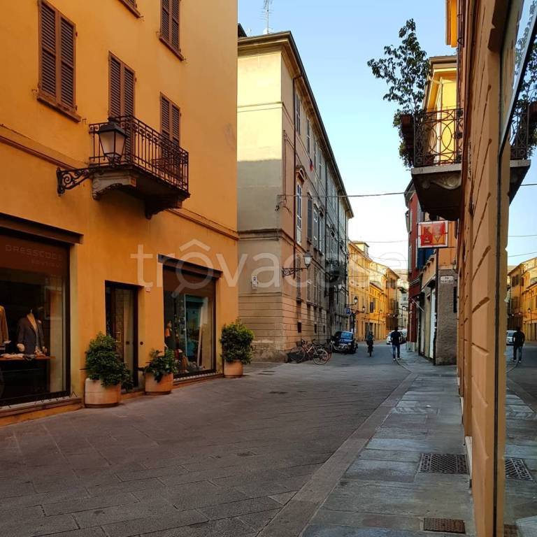 appartamento in vendita a Reggio nell'Emilia in zona Città Storica
