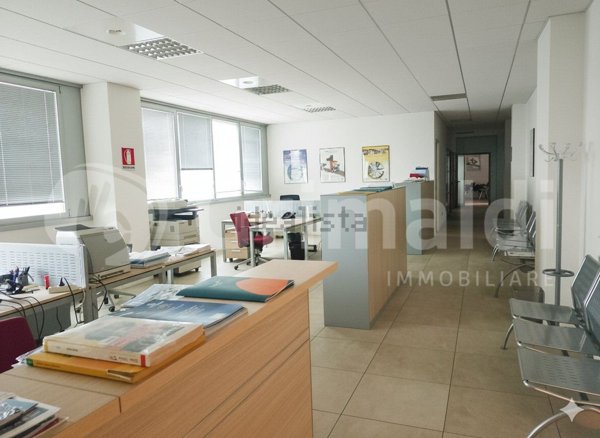 ufficio in vendita a Reggio nell'Emilia in zona San Maurizio