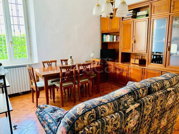 appartamento in vendita a Reggio nell'Emilia in zona Città Storica