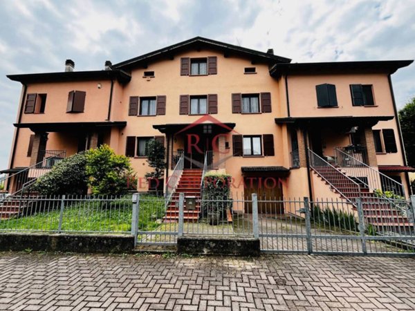 casa indipendente in vendita a Reggio nell'Emilia