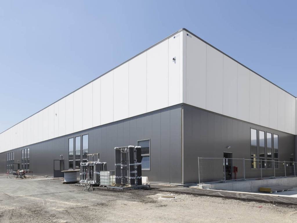 locale commerciale in vendita a Reggio nell'Emilia