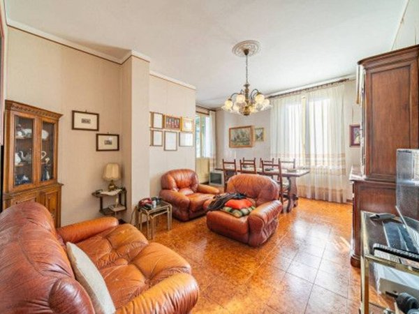 appartamento in vendita a Reggio nell'Emilia in zona Città Storica