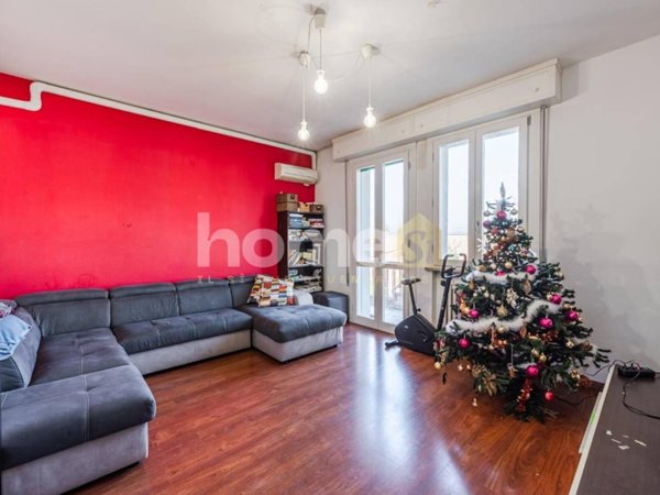 appartamento in vendita a Reggio nell'Emilia in zona Cavazzoli