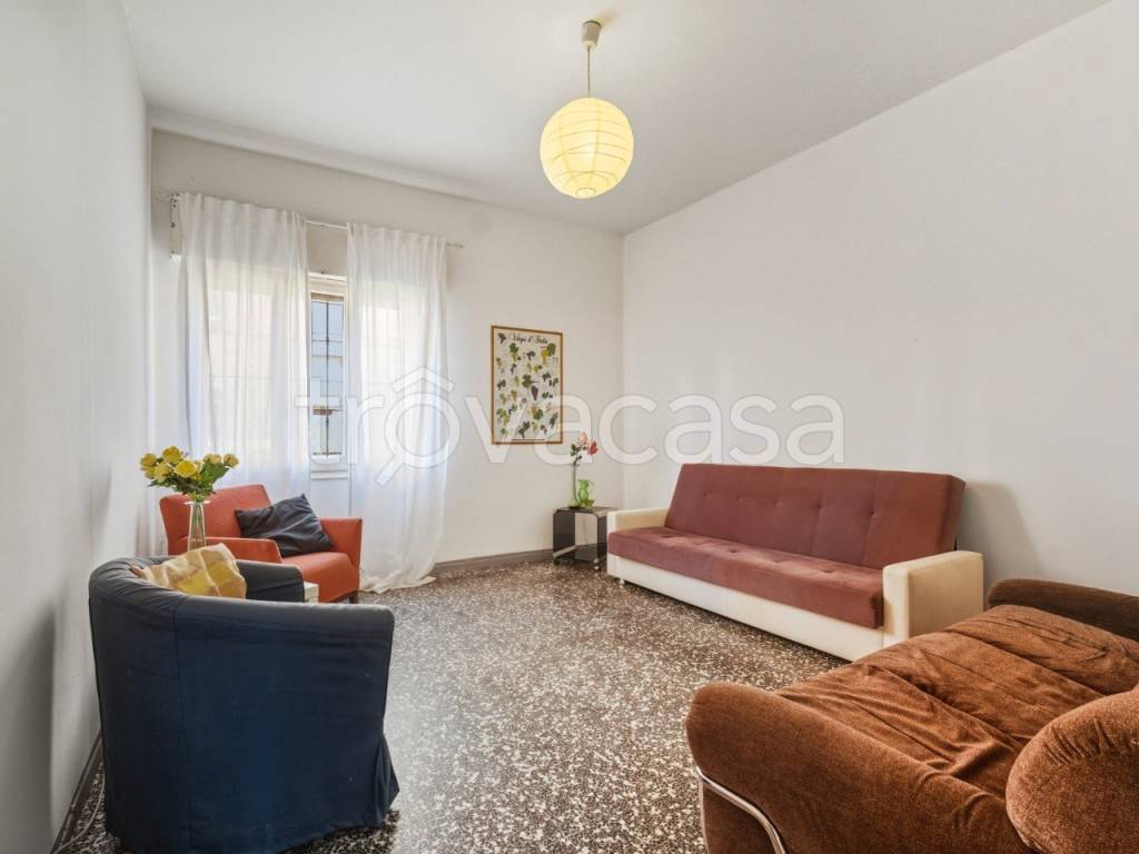 appartamento in vendita a Reggio nell'Emilia in zona Città Storica