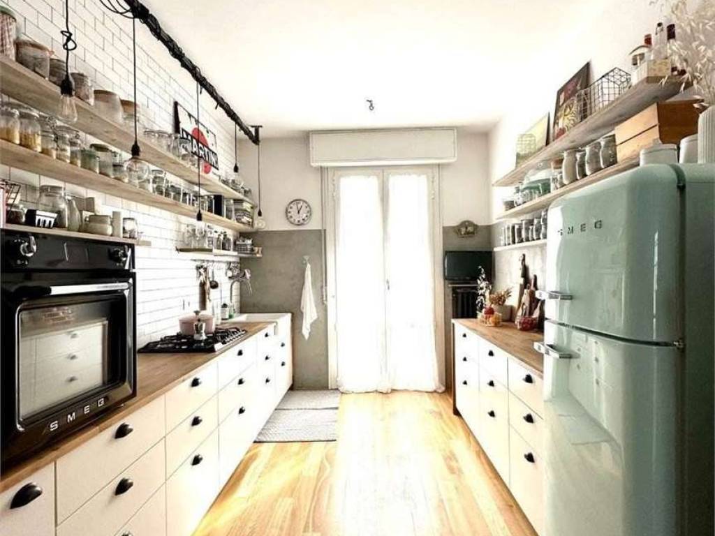 appartamento in vendita a Reggio nell'Emilia in zona Città Storica