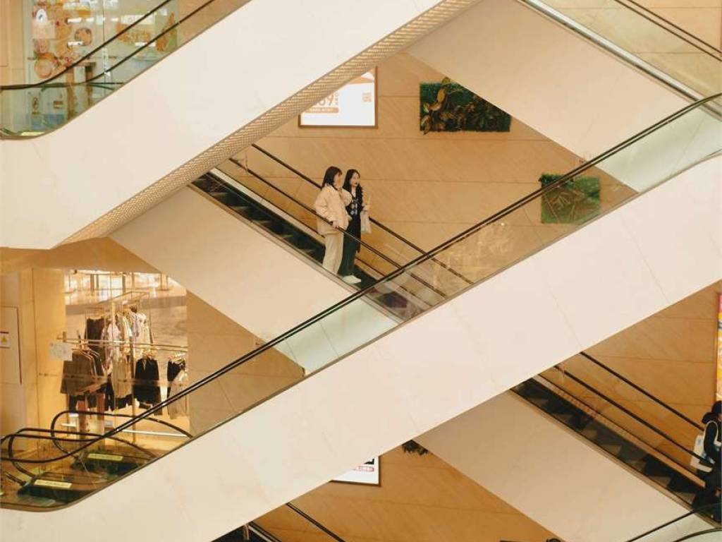 negozio in vendita a Reggio nell'Emilia in zona Pieve Modolena