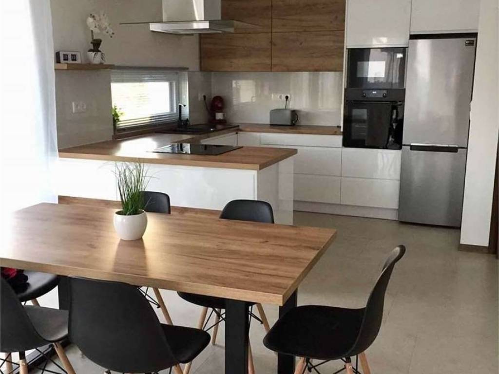 casa indipendente in vendita a Reggio nell'Emilia in zona Villaggio Foscato