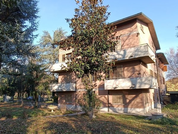 appartamento in vendita a Reggio nell'Emilia in zona Buco del Signore