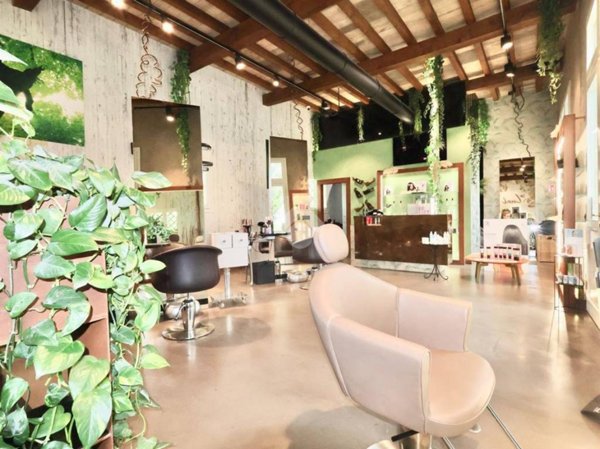 negozio in vendita a Reggio nell'Emilia in zona Pieve Modolena