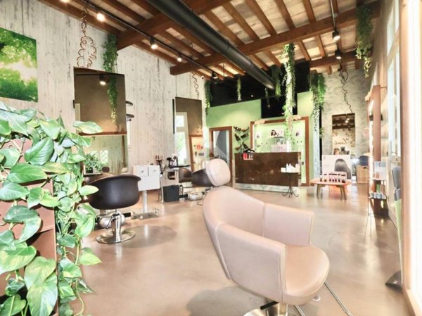 negozio in vendita a Reggio nell'Emilia in zona Pieve Modolena