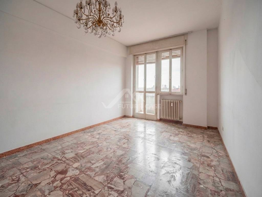 appartamento in vendita a Reggio nell'Emilia in zona Città Storica