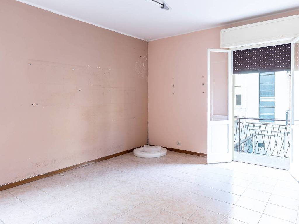 casa indipendente in vendita a Reggio nell'Emilia in zona Città Storica