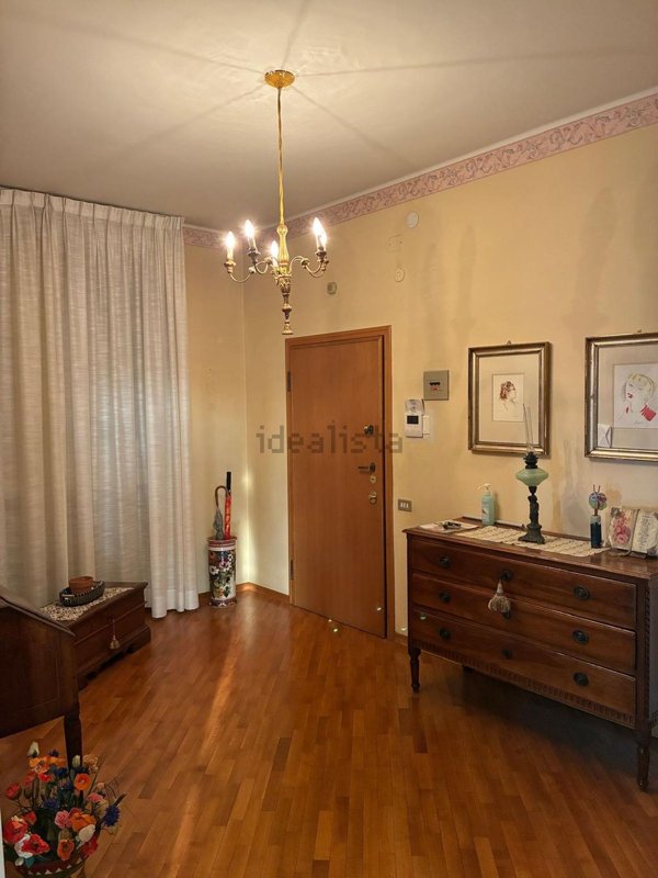 appartamento in vendita a Reggio nell'Emilia in zona Città Storica