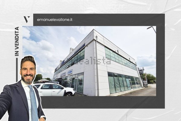 locale commerciale in vendita a Reggio nell'Emilia in zona Fogliano