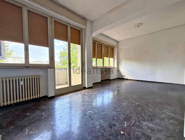 appartamento in vendita a Reggio nell'Emilia in zona Città Storica