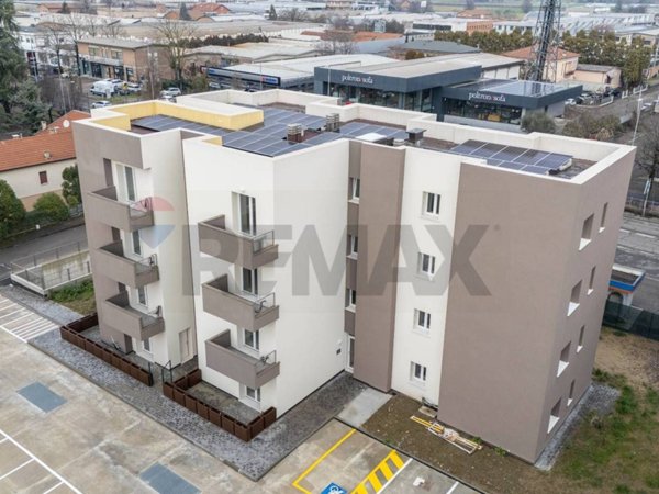 appartamento in vendita a Reggio nell'Emilia in zona Città Storica