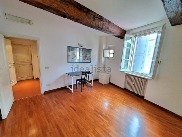 appartamento in vendita a Reggio nell'Emilia in zona Città Storica