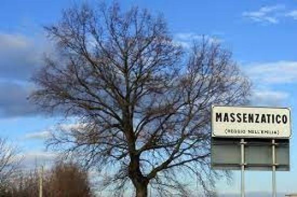 casa indipendente in vendita a Reggio nell'Emilia in zona Città Storica