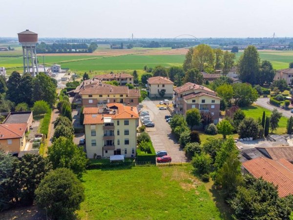 appartamento in vendita a Reggio nell'Emilia in zona Città Storica