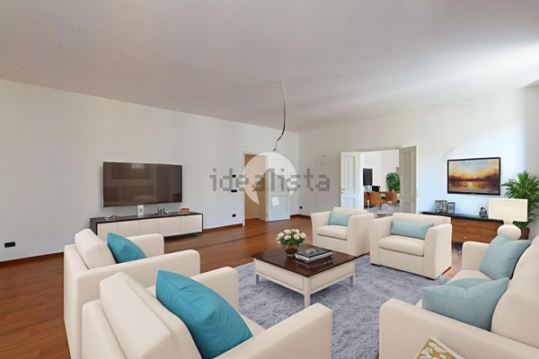 appartamento in vendita a Reggio nell'Emilia in zona Città Storica