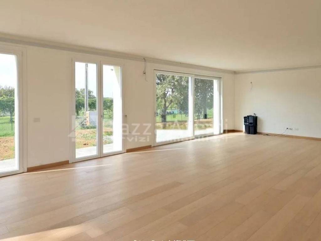 casa indipendente in vendita a Reggio nell'Emilia in zona Rivalta