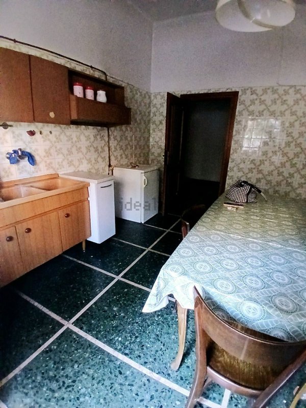 appartamento in vendita a Reggio nell'Emilia in zona Città Storica