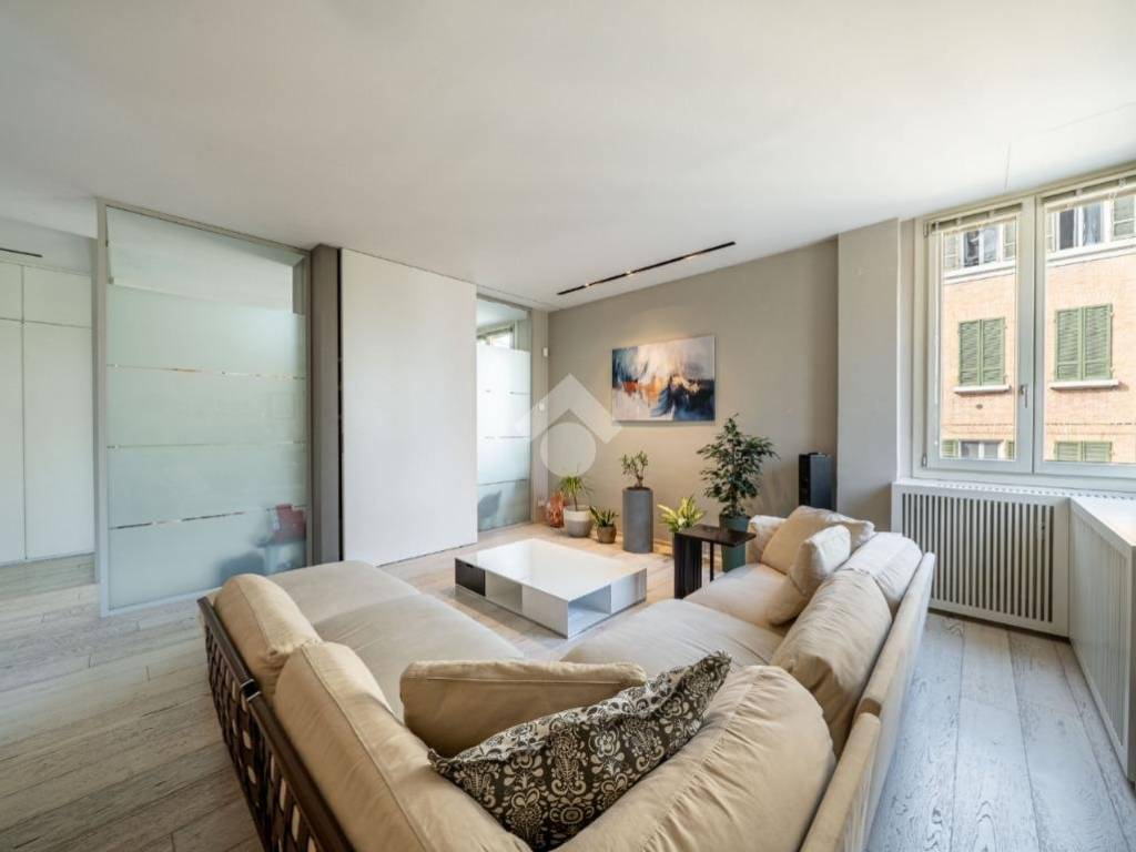 appartamento in vendita a Reggio nell'Emilia in zona Ospizio