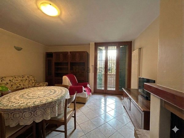 appartamento in vendita a Reggio nell'Emilia in zona Sesso