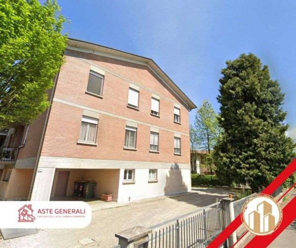appartamento in vendita a Reggio nell'Emilia in zona Tribunale
