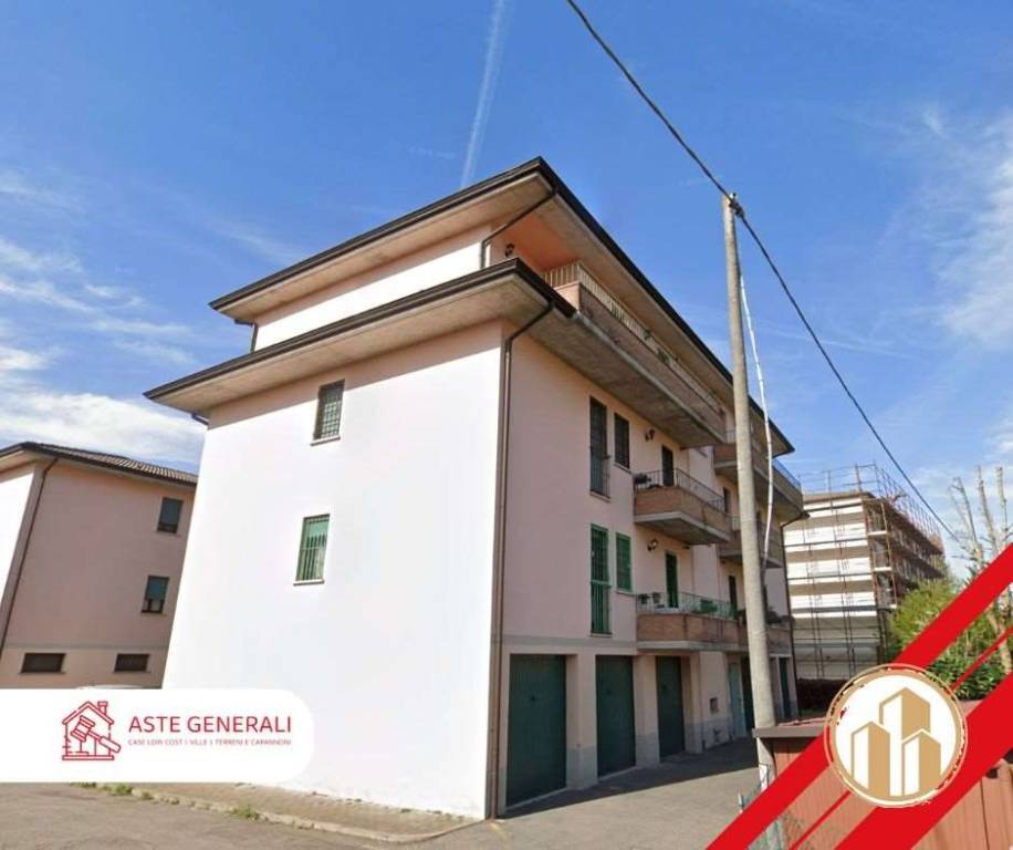 appartamento in vendita a Reggio nell'Emilia in zona Sesso