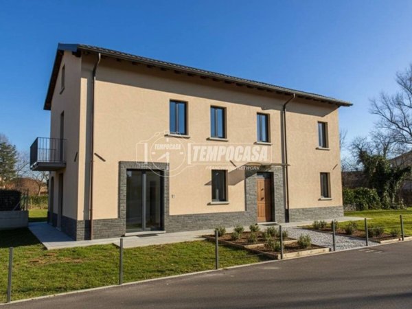 casa indipendente in vendita a Reggio nell'Emilia in zona Rivalta