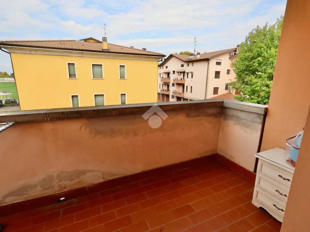 appartamento in vendita a Reggio nell'Emilia in zona Roncocesi