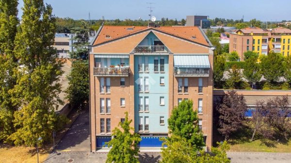 appartamento in vendita a Reggio nell'Emilia in zona Città Storica