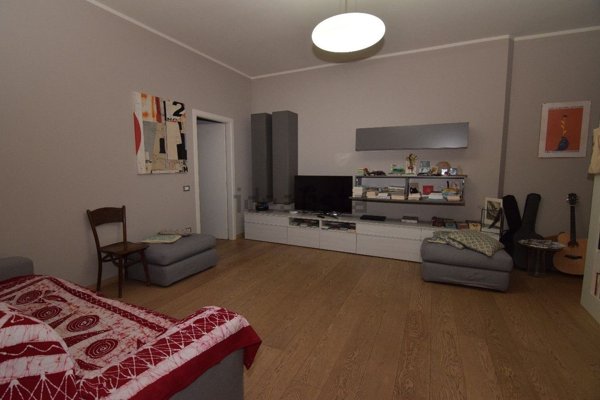 appartamento in vendita a Reggio nell'Emilia in zona Città Storica