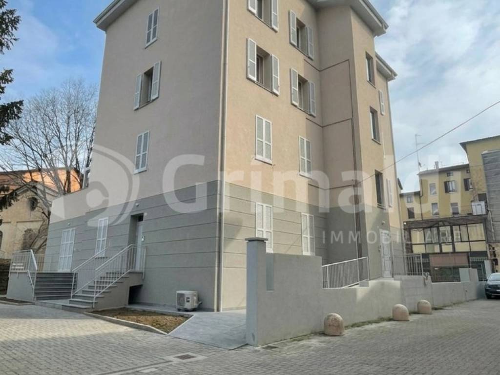 appartamento in vendita a Reggio nell'Emilia in zona Città Storica
