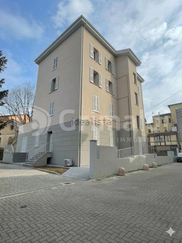 appartamento in vendita a Reggio nell'Emilia in zona Città Storica