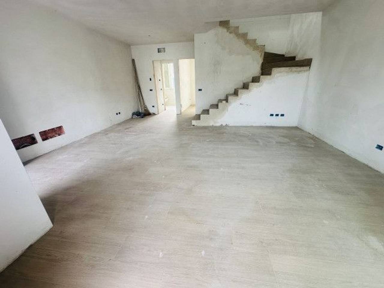 casa indipendente in vendita a Reggio nell'Emilia in zona Regina Pacis