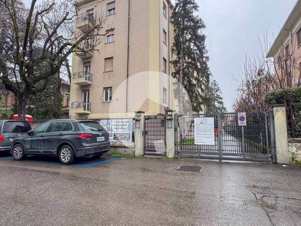 appartamento in vendita a Reggio nell'Emilia in zona Città Storica